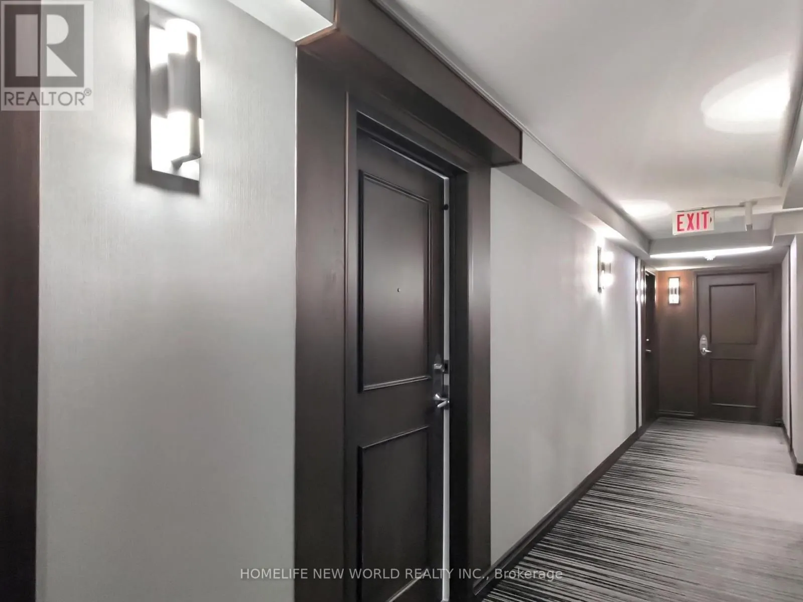 303 - 168 SIMCOE STREET