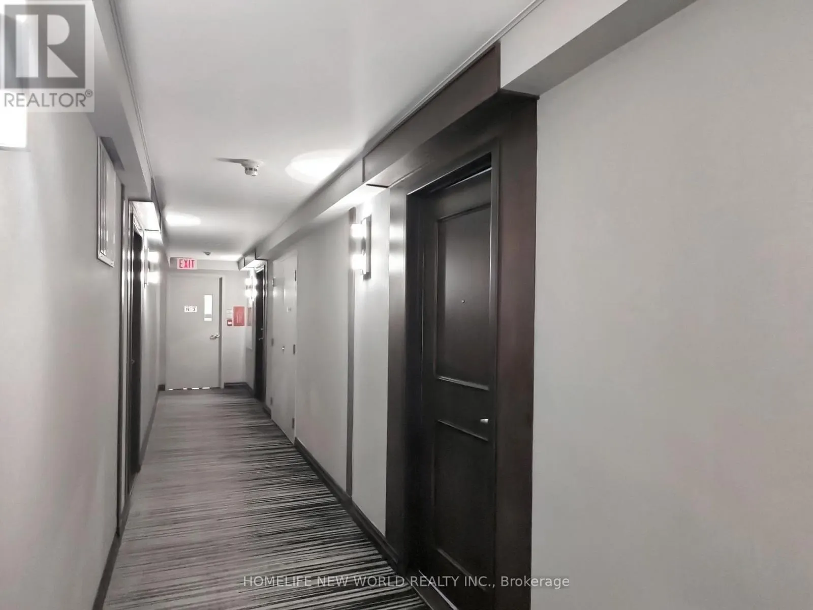 303 - 168 SIMCOE STREET