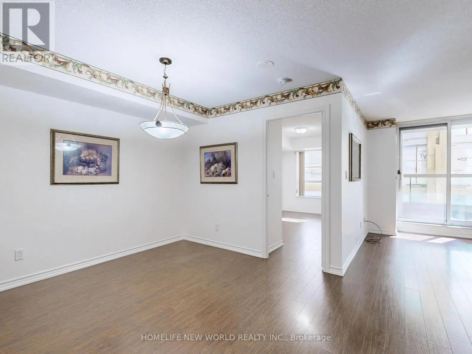 303 - 168 SIMCOE STREET