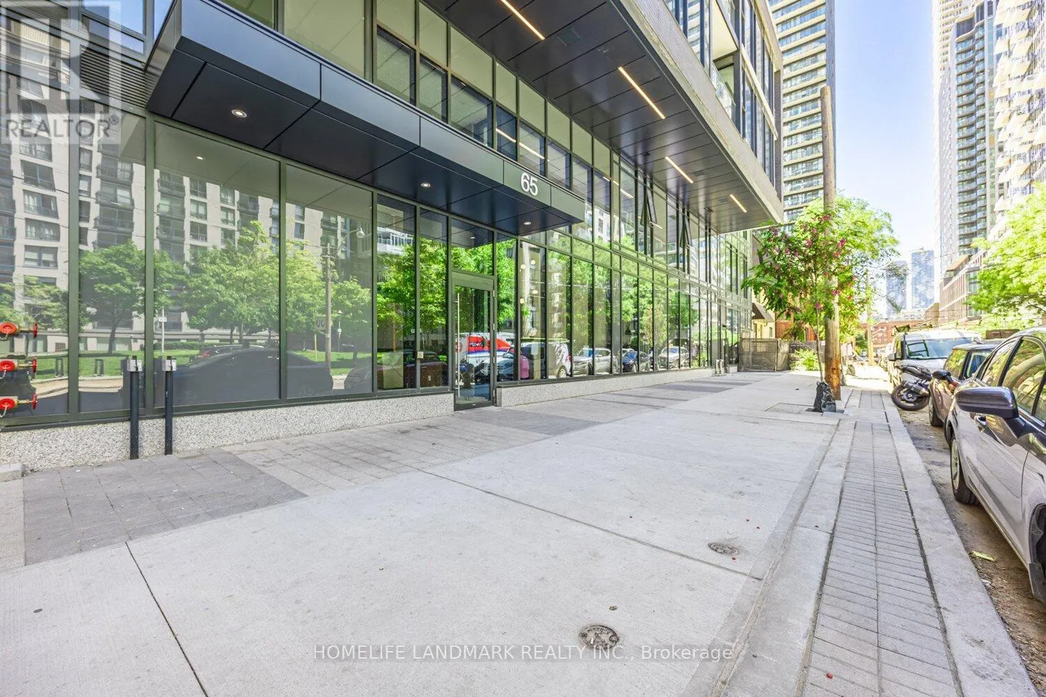 2501 - 65 MUTUAL STREET