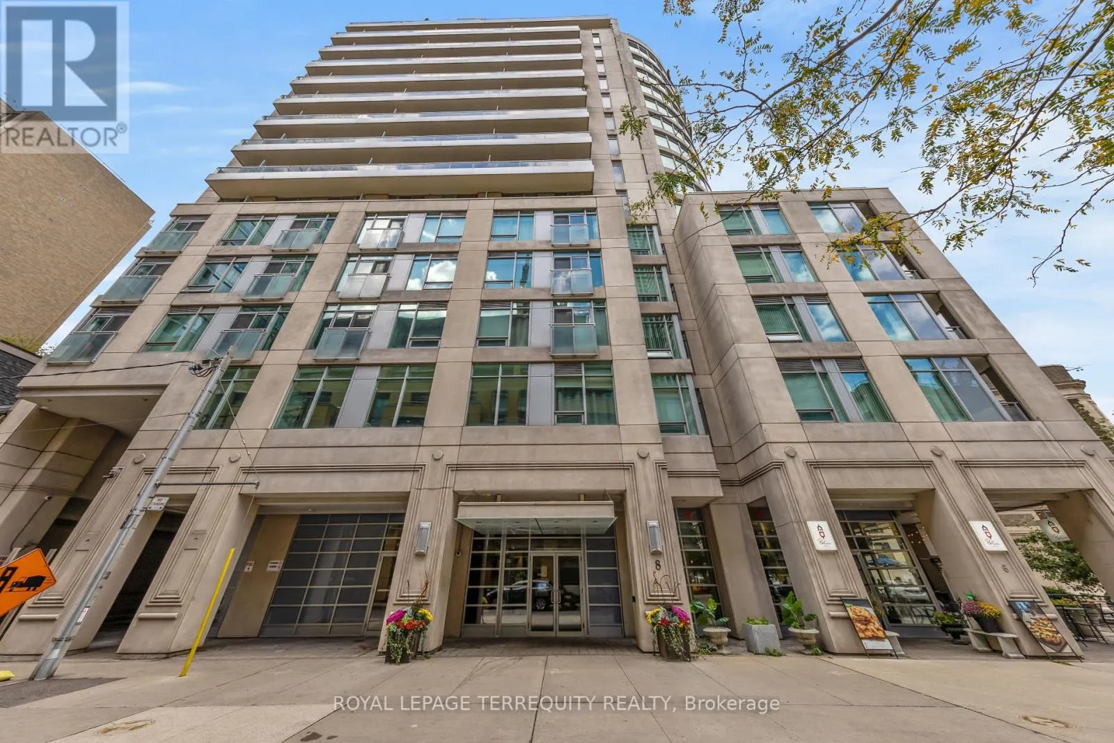 1410 - 8 SCOLLARD STREET
