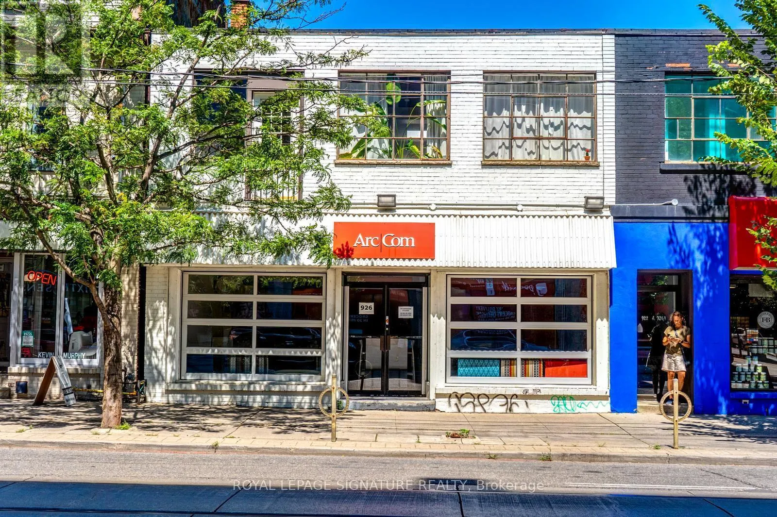 MAIN - 926 KING STREET W