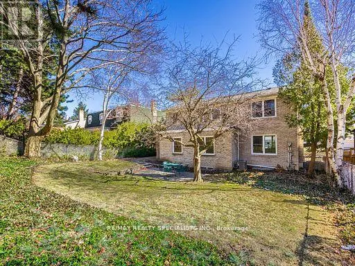 8 BEVERIDGE DRIVE