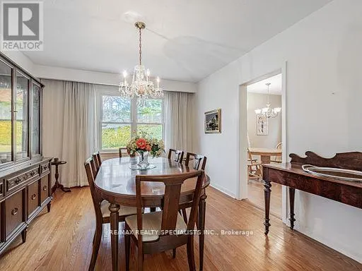 8 BEVERIDGE DRIVE