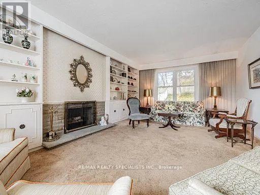 8 BEVERIDGE DRIVE