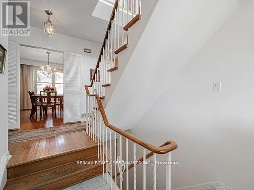 8 BEVERIDGE DRIVE