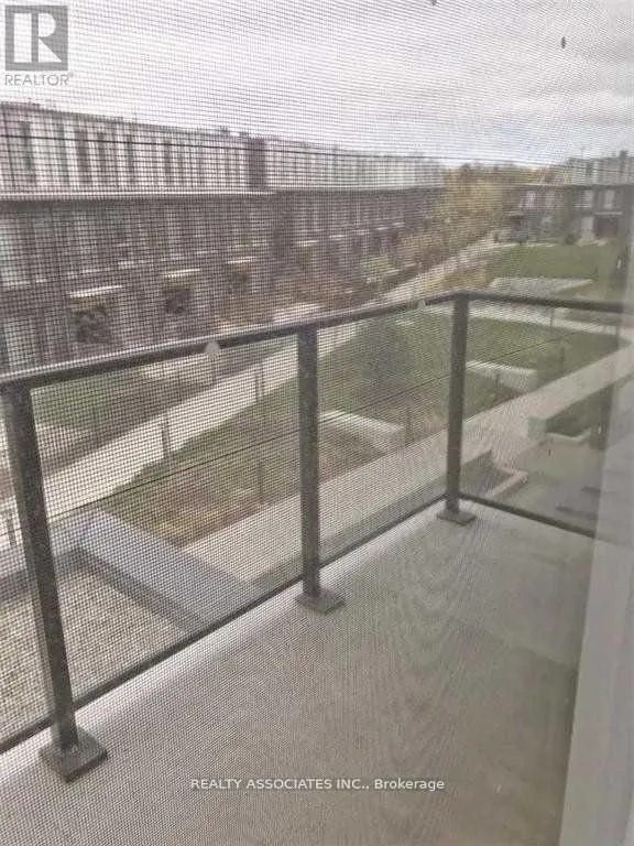 210 - 128 FAIRVIEW MALL DRIVE