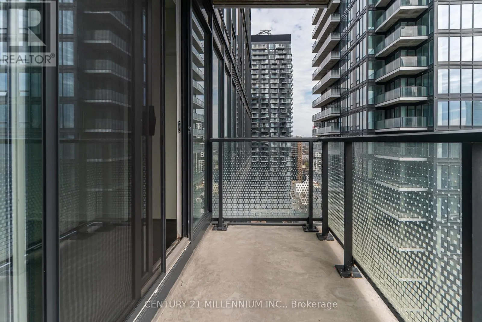 3501 - 115 BLUE JAYS WAY