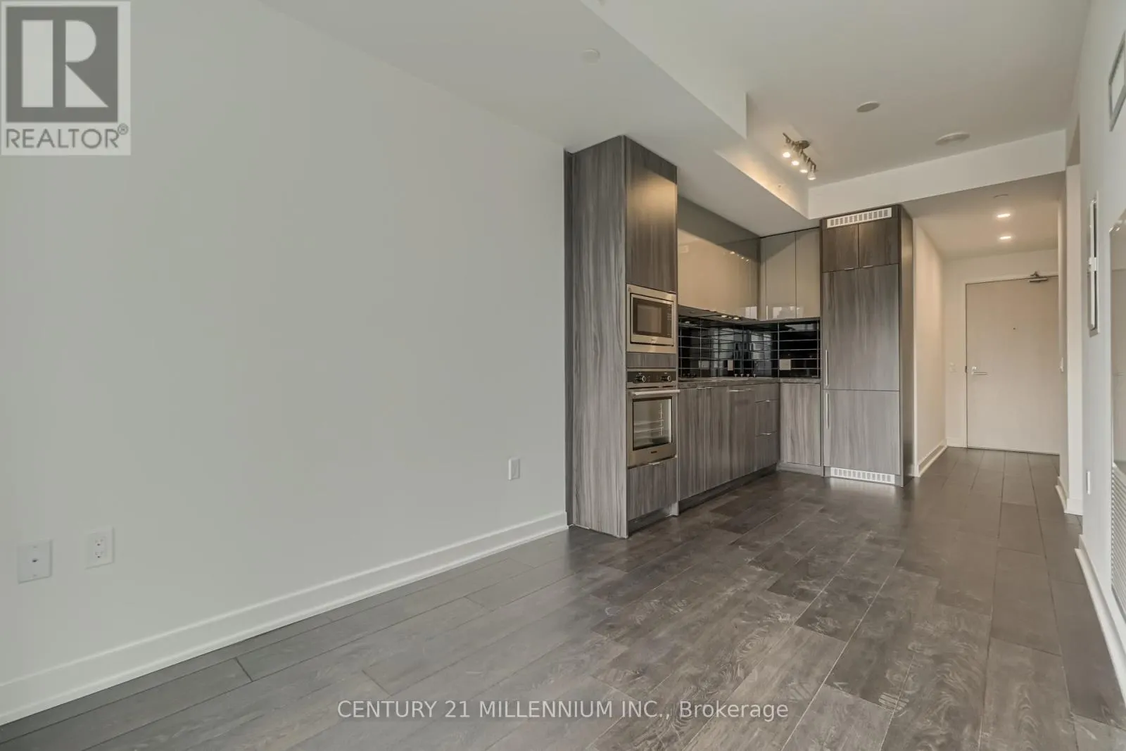 3501 - 115 BLUE JAYS WAY