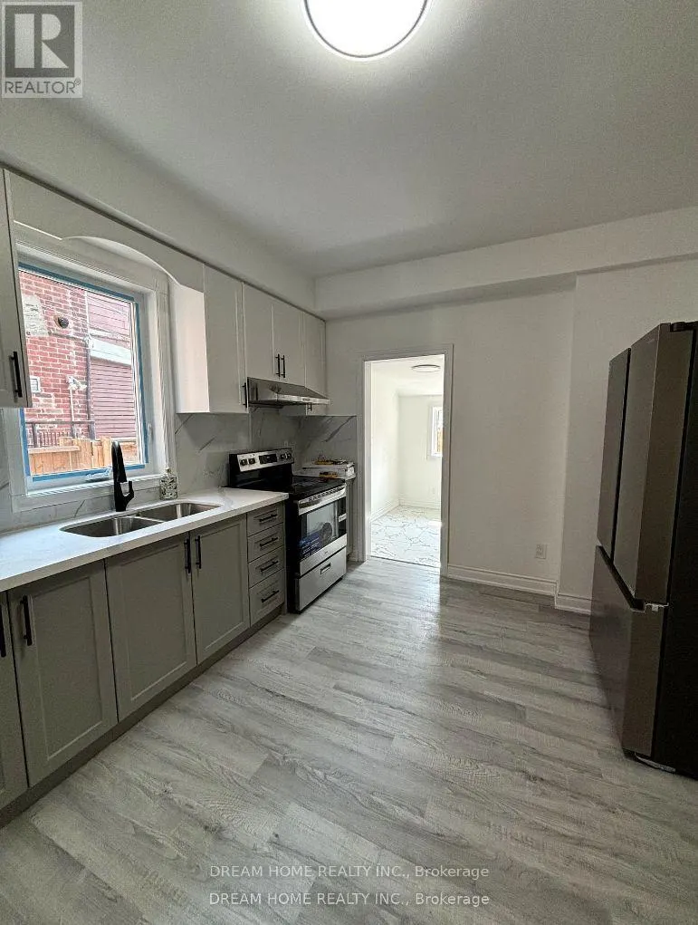 102 - 262 CLINTON STREET