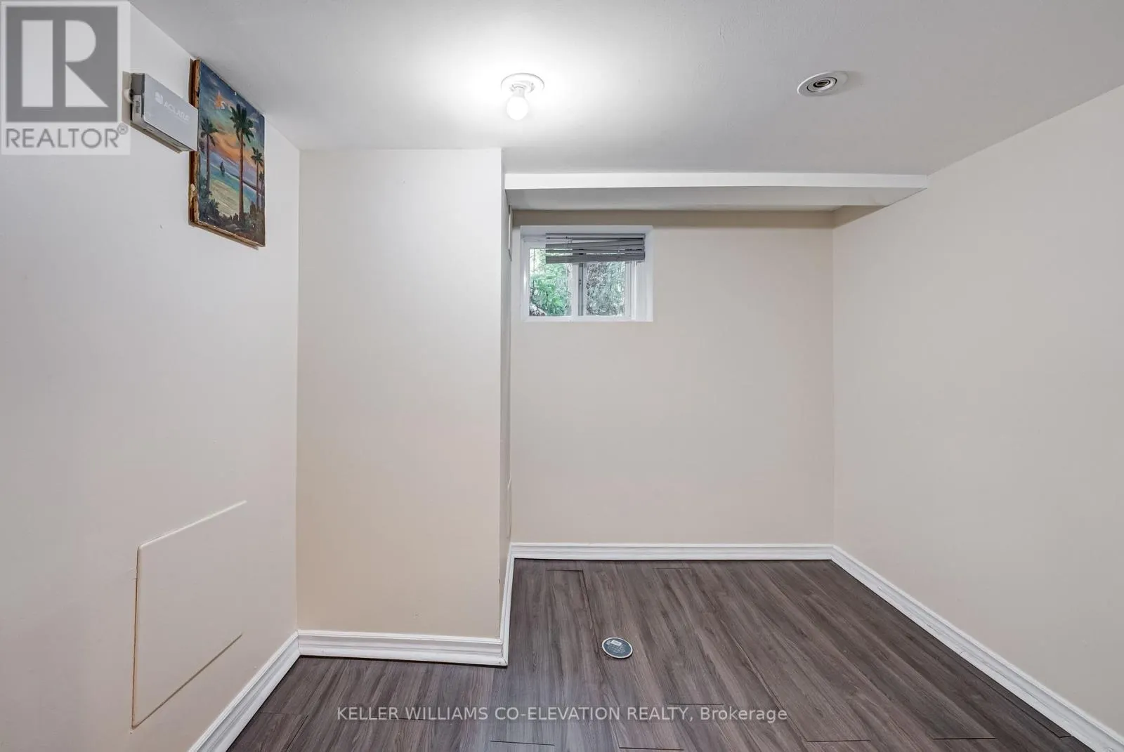 21 ROBINA AVENUE