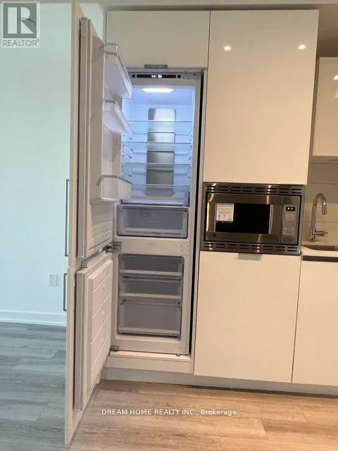 2201 - 238 SIMCOE STREET