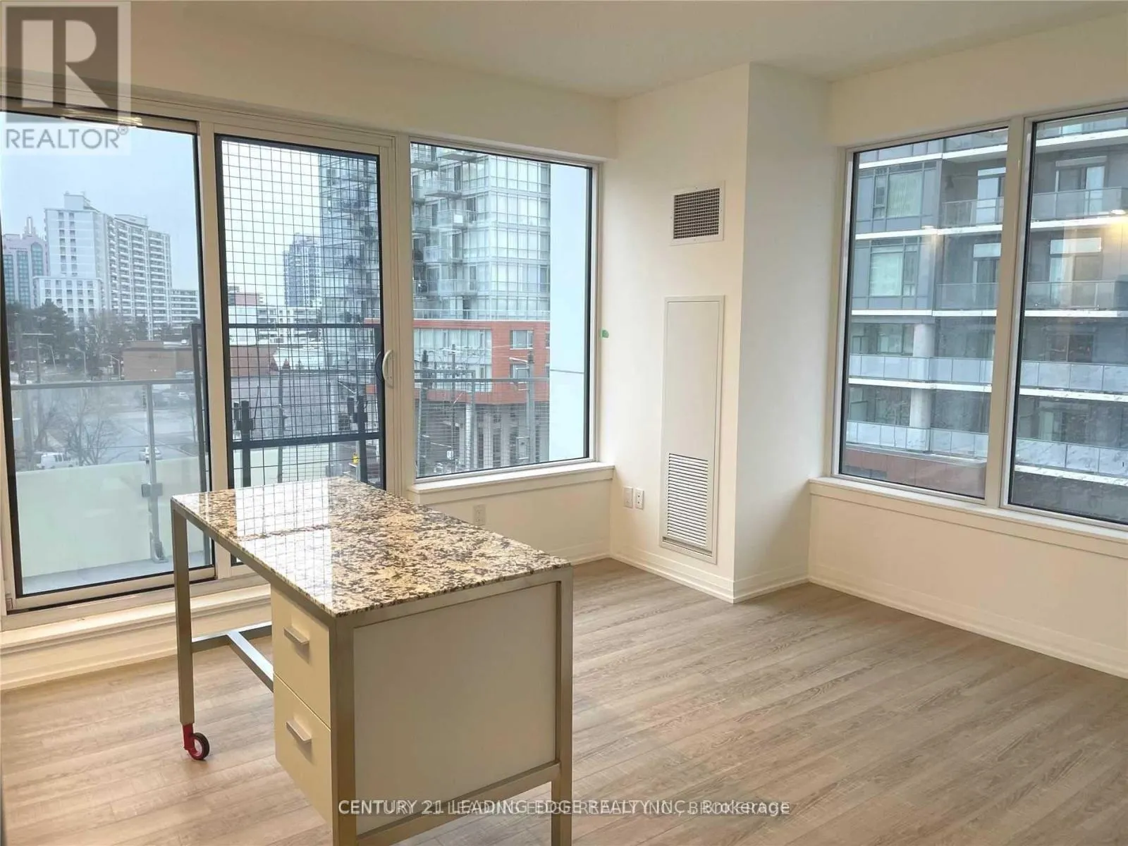 507 - 75 CANTERBURY PLACE