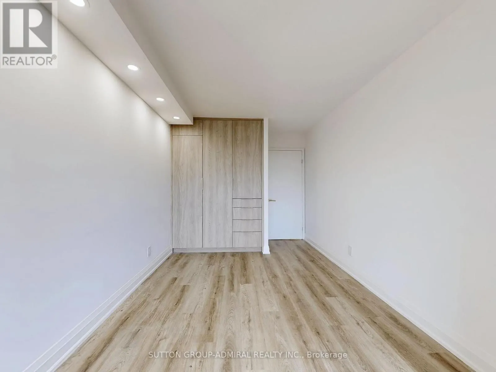 1210 - 1101 STEELES AVENUE W