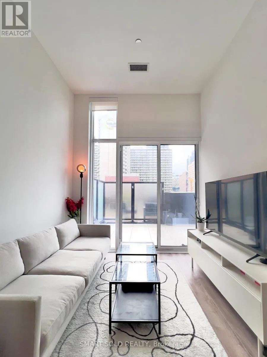 411 - 20 EDWARD STREET
