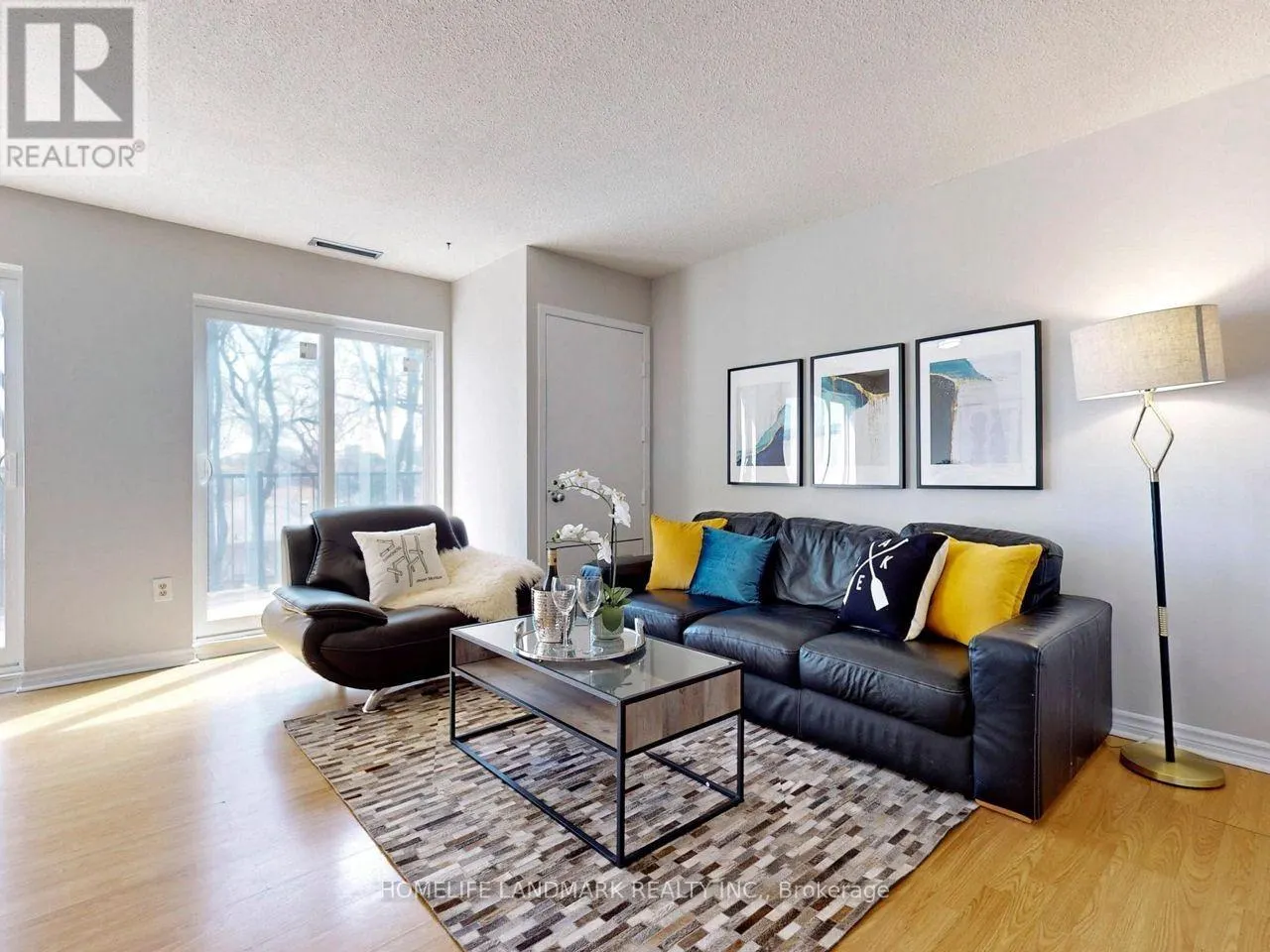 290 - 165 CHEROKEE BOULEVARD