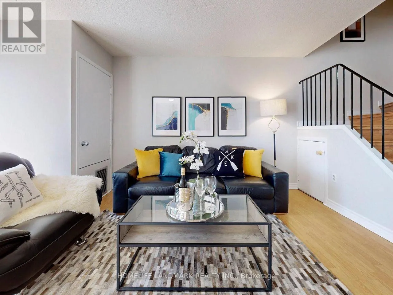 290 - 165 CHEROKEE BOULEVARD