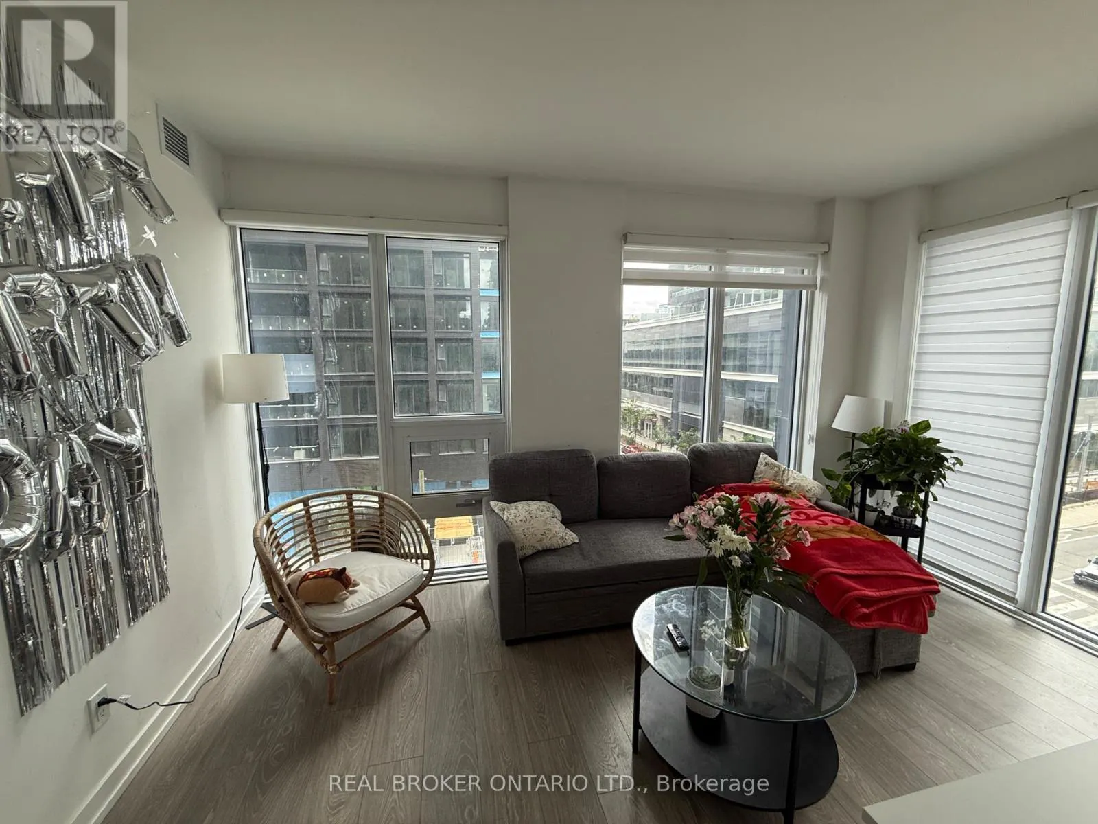 306 - 19 WESTERN BATTERY ROAD