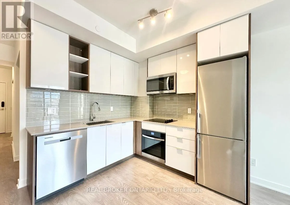 428 - 543 RICHMOND STREET W