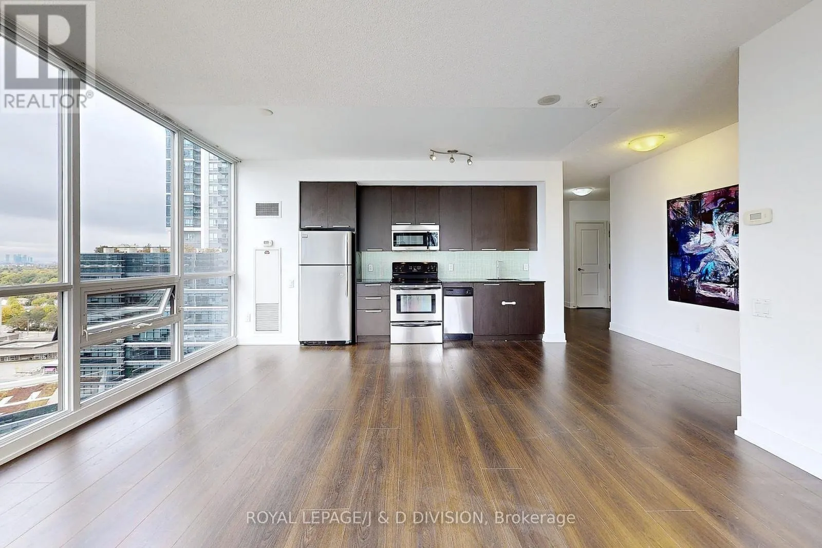 2210 - 23 SHEPPARD AVENUE E