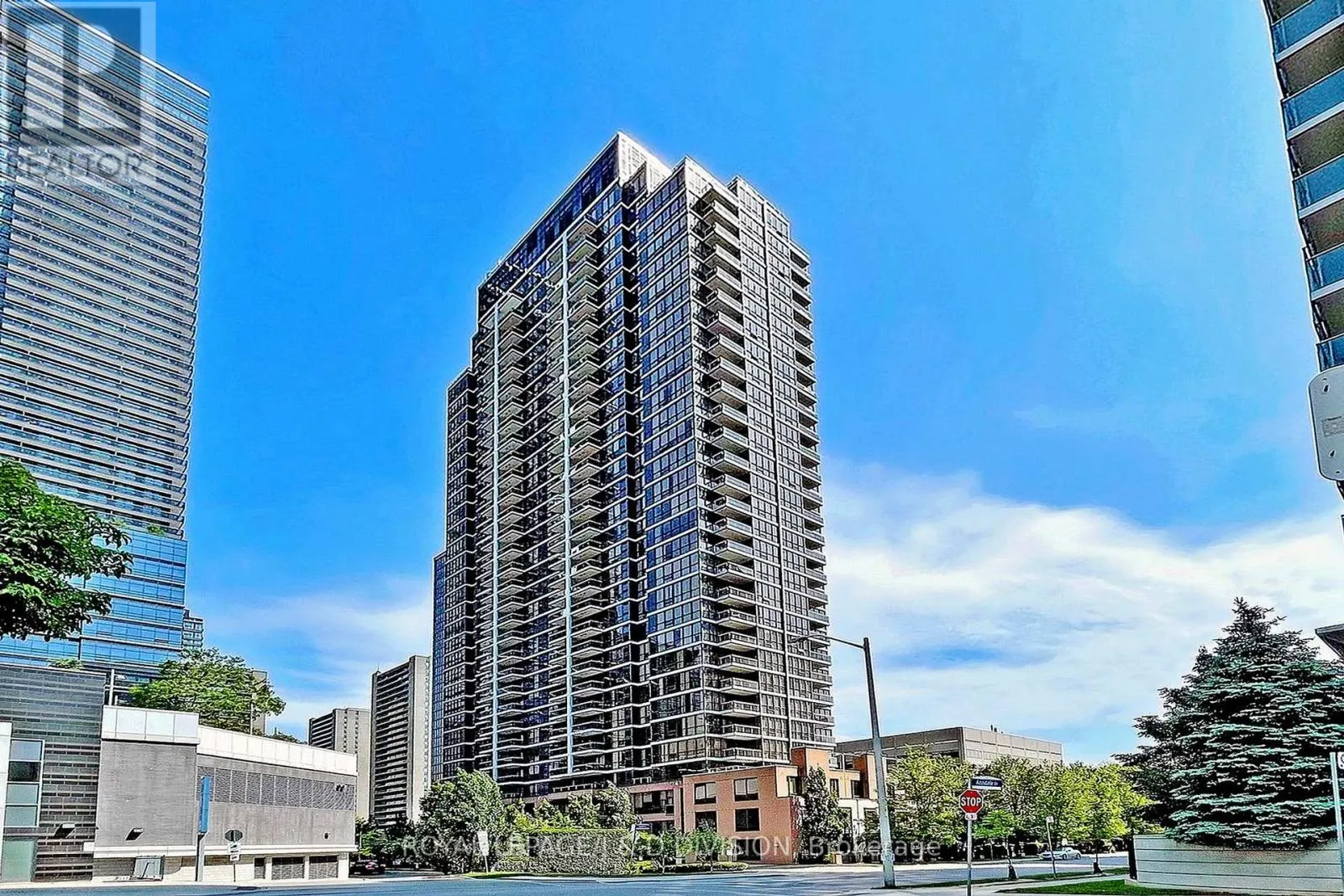 2210 - 23 SHEPPARD AVENUE E
