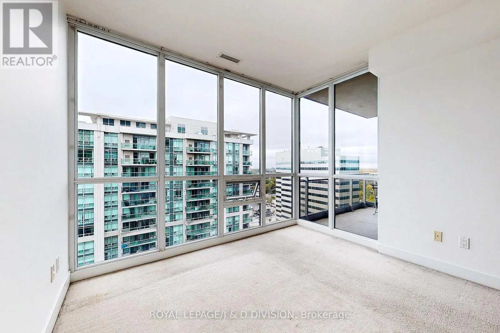 2210 - 23 SHEPPARD AVENUE E