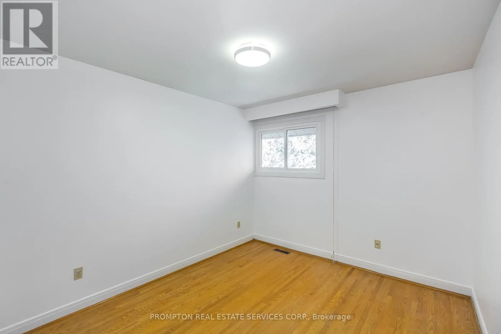 4 SAGEWOOD DRIVE
