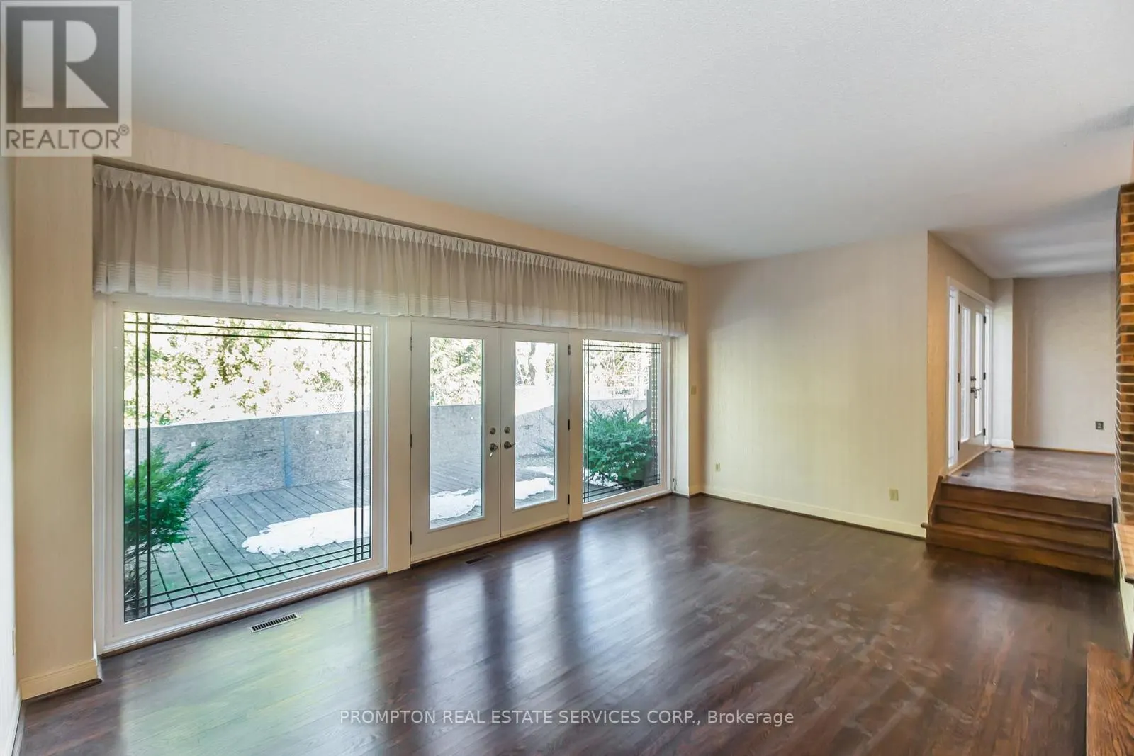 4 SAGEWOOD DRIVE