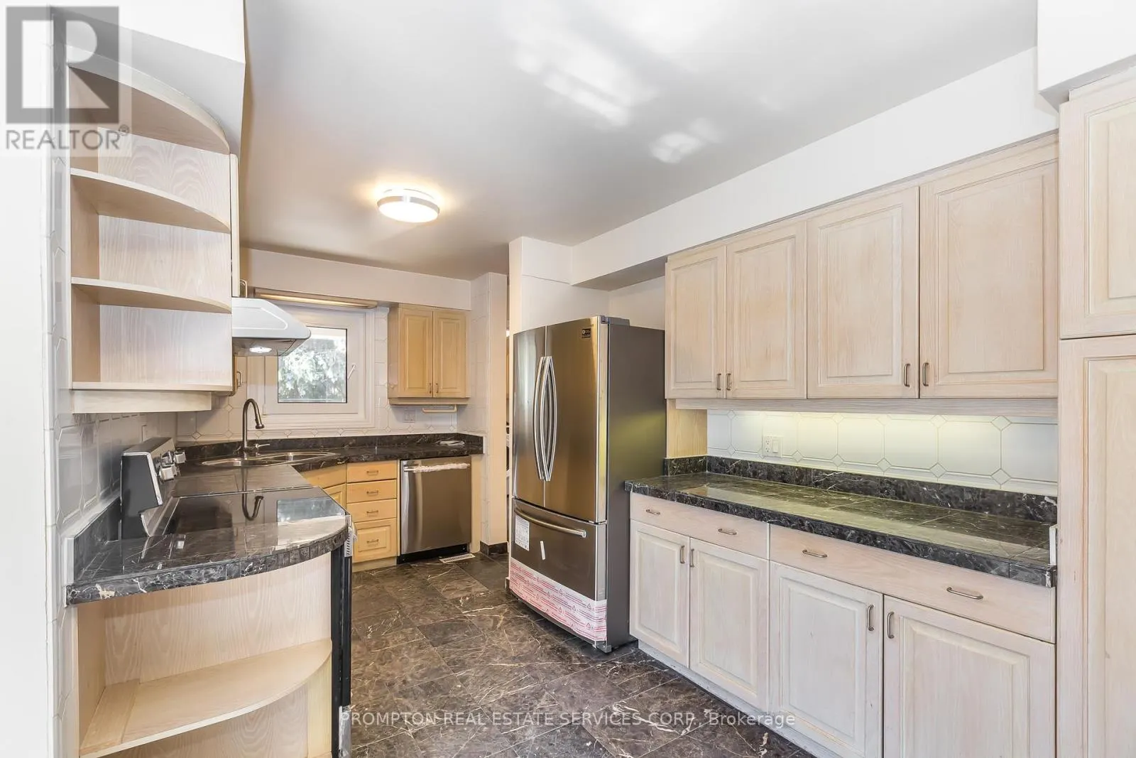 4 SAGEWOOD DRIVE