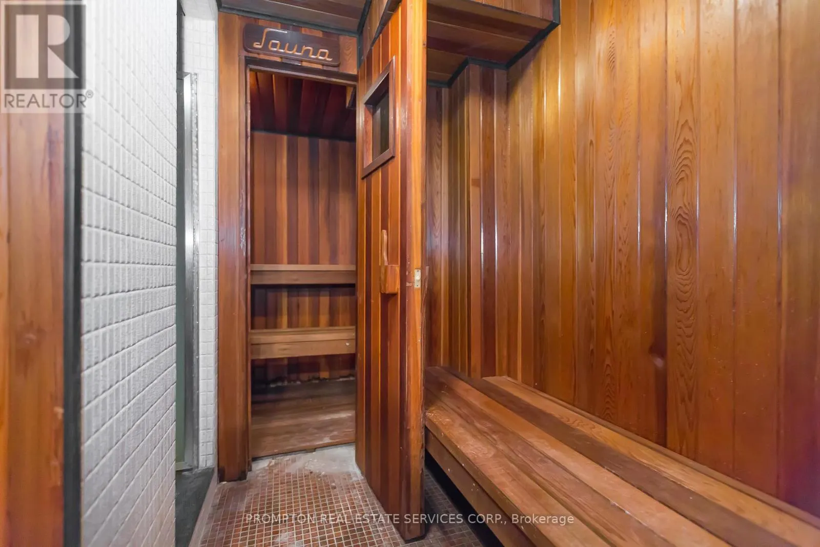 4 SAGEWOOD DRIVE