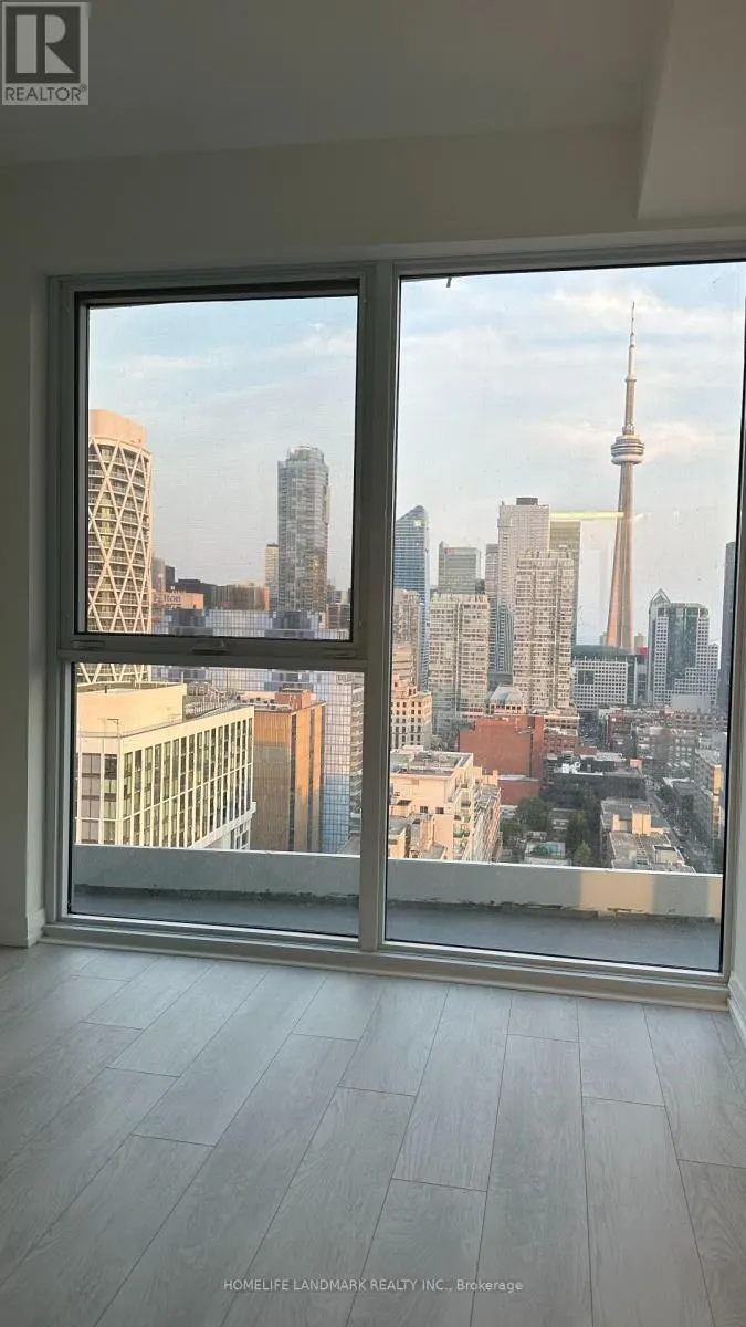 2410 280 DUNDAS STREET W