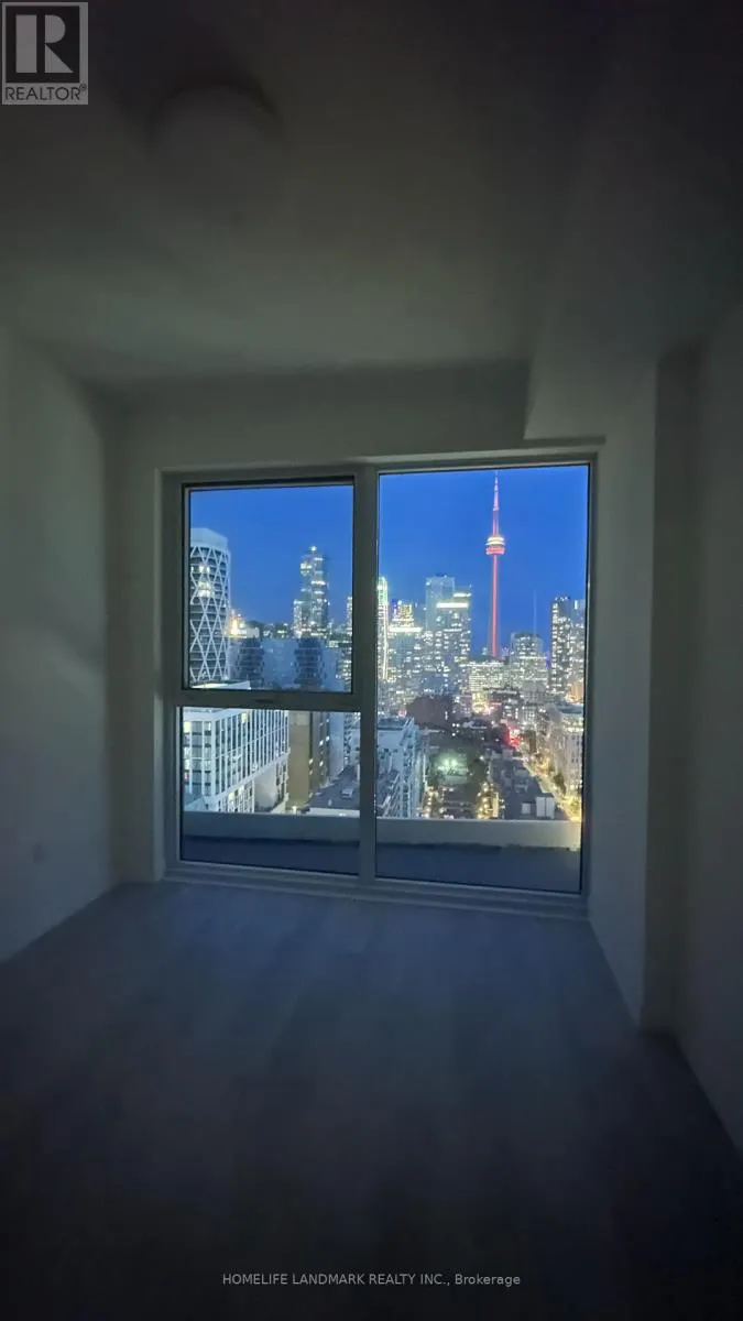 2410 280 DUNDAS STREET W