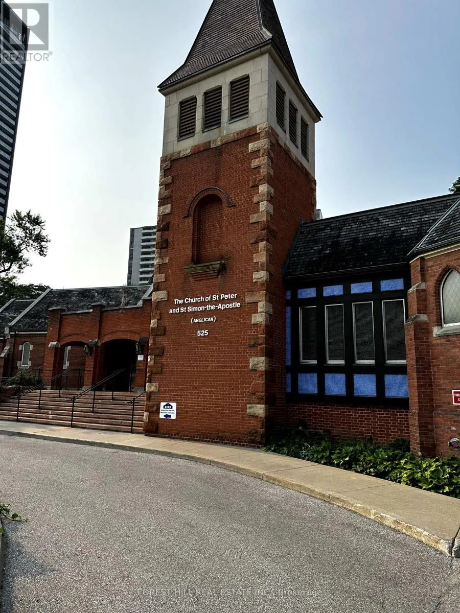 LOWER - 525 BLOOR STREET E