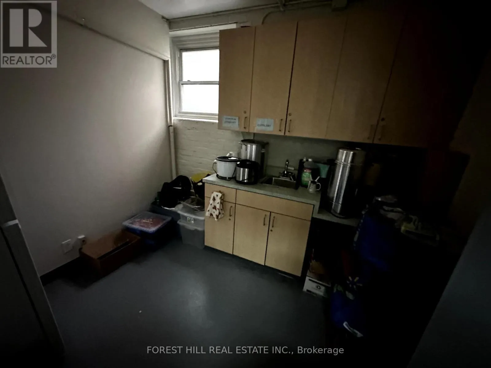 LOWER - 525 BLOOR STREET E