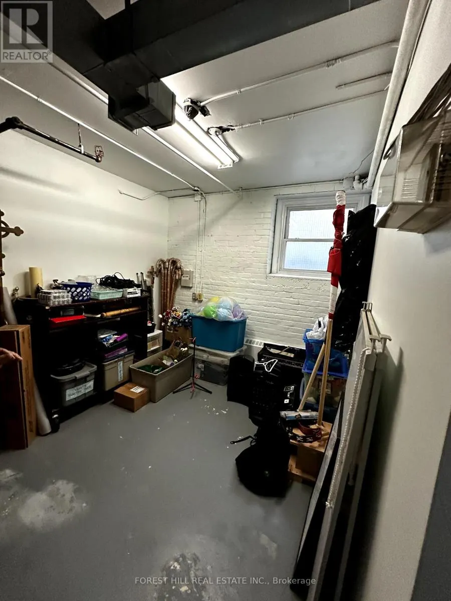 LOWER - 525 BLOOR STREET E