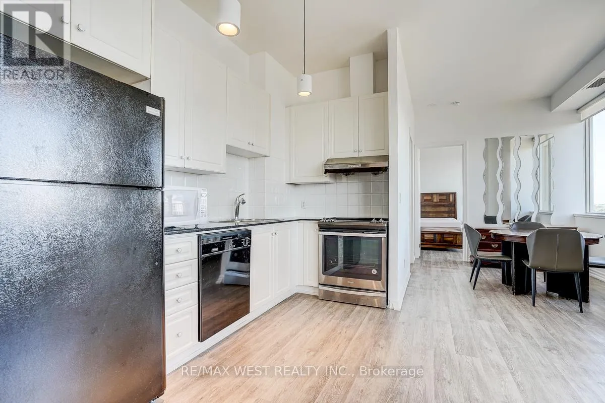 1001 - 797 DON MILLS ROAD