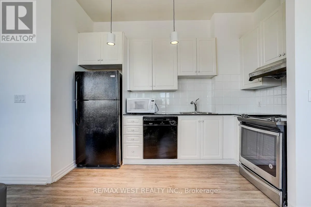 1001 - 797 DON MILLS ROAD