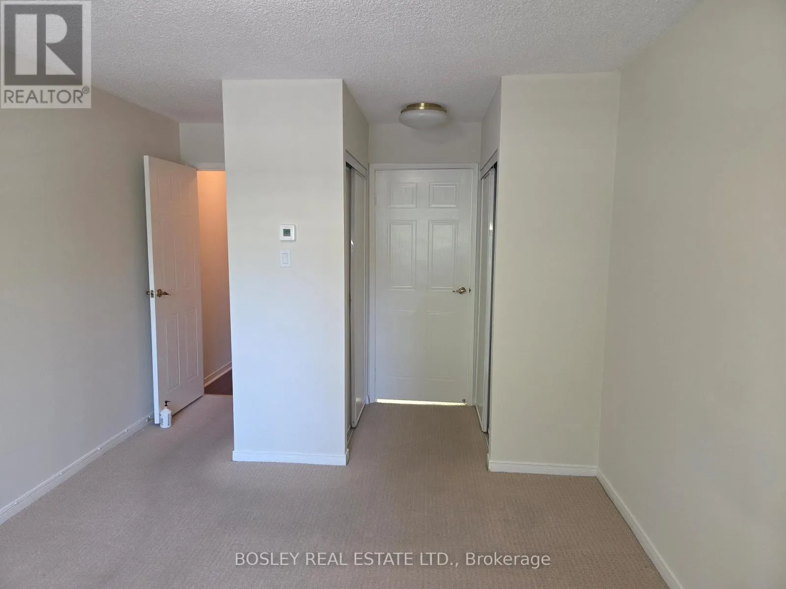 203 - 928 MILLWOOD ROAD