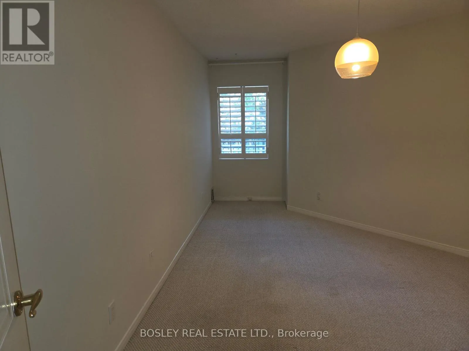 203 - 928 MILLWOOD ROAD