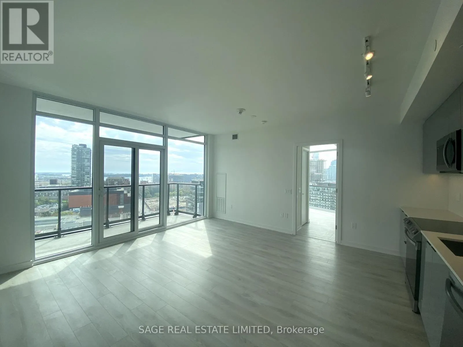 1607 - 48 POWER STREET