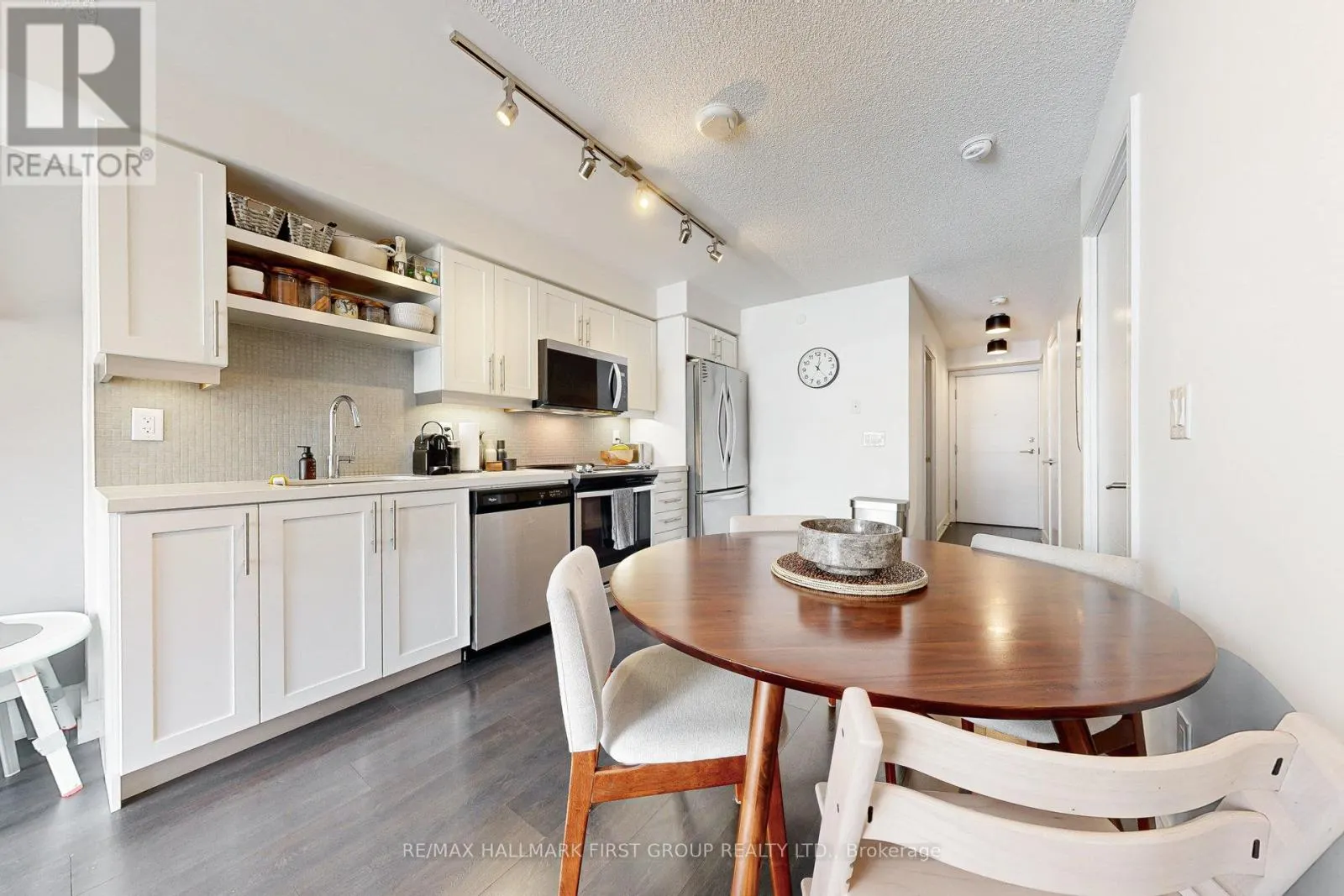 312 - 525 ADELAIDE STREET W