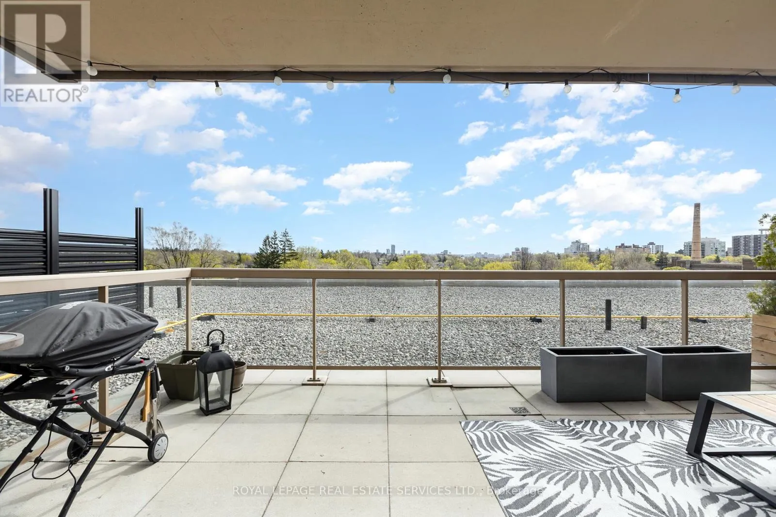 707 - 900 MT PLEASANT ROAD