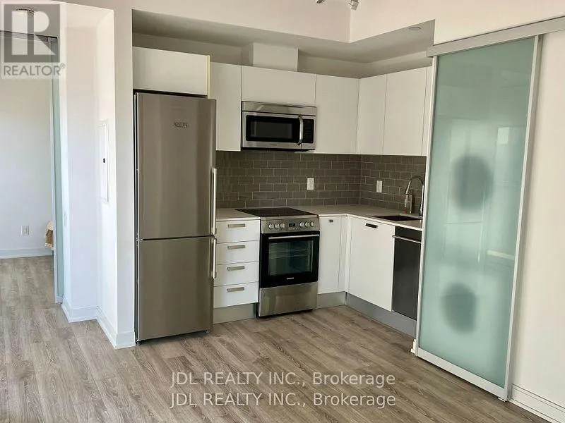 3609 - 42 CHARLES STREET E