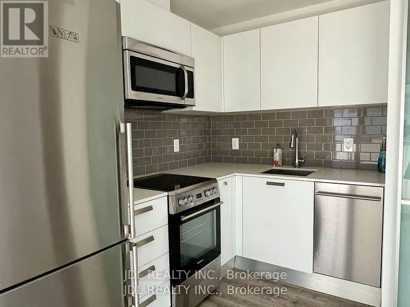 3609 - 42 CHARLES STREET E
