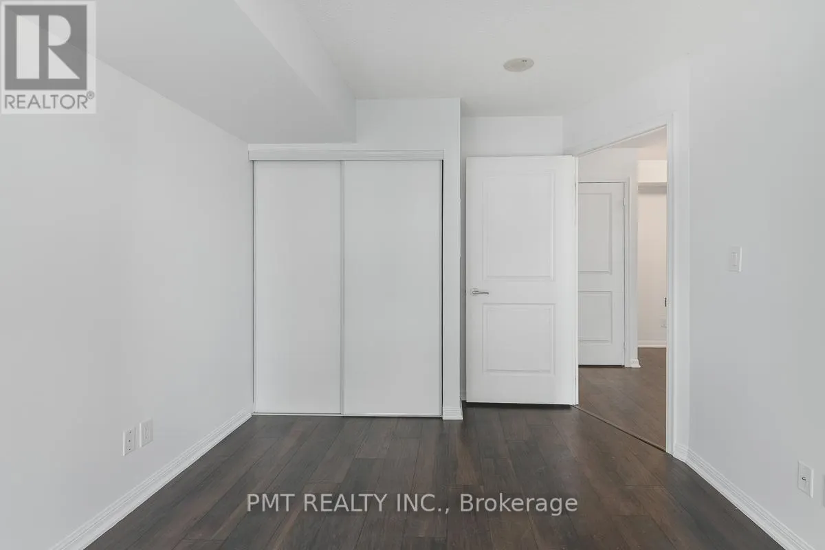 1220 - 35 BASTION STREET
