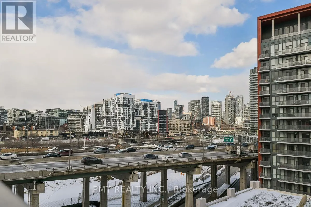 1220 - 35 BASTION STREET