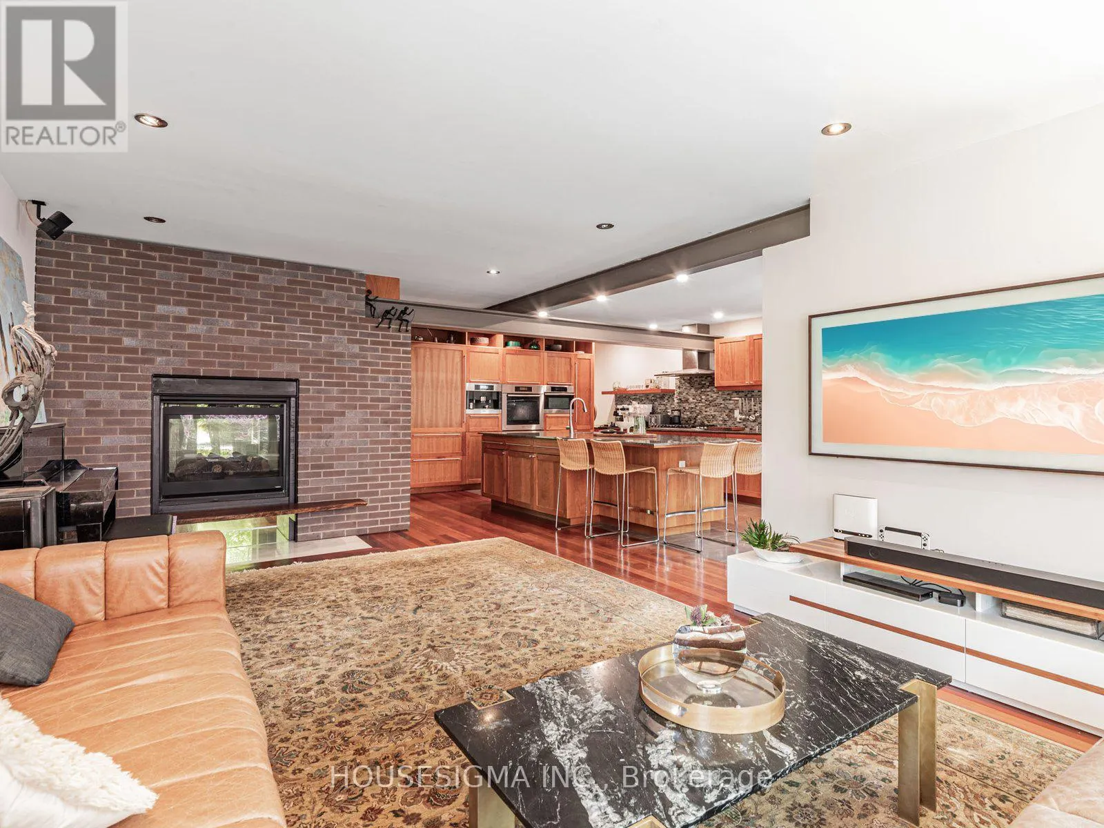 94 LAURENTIDE DRIVE