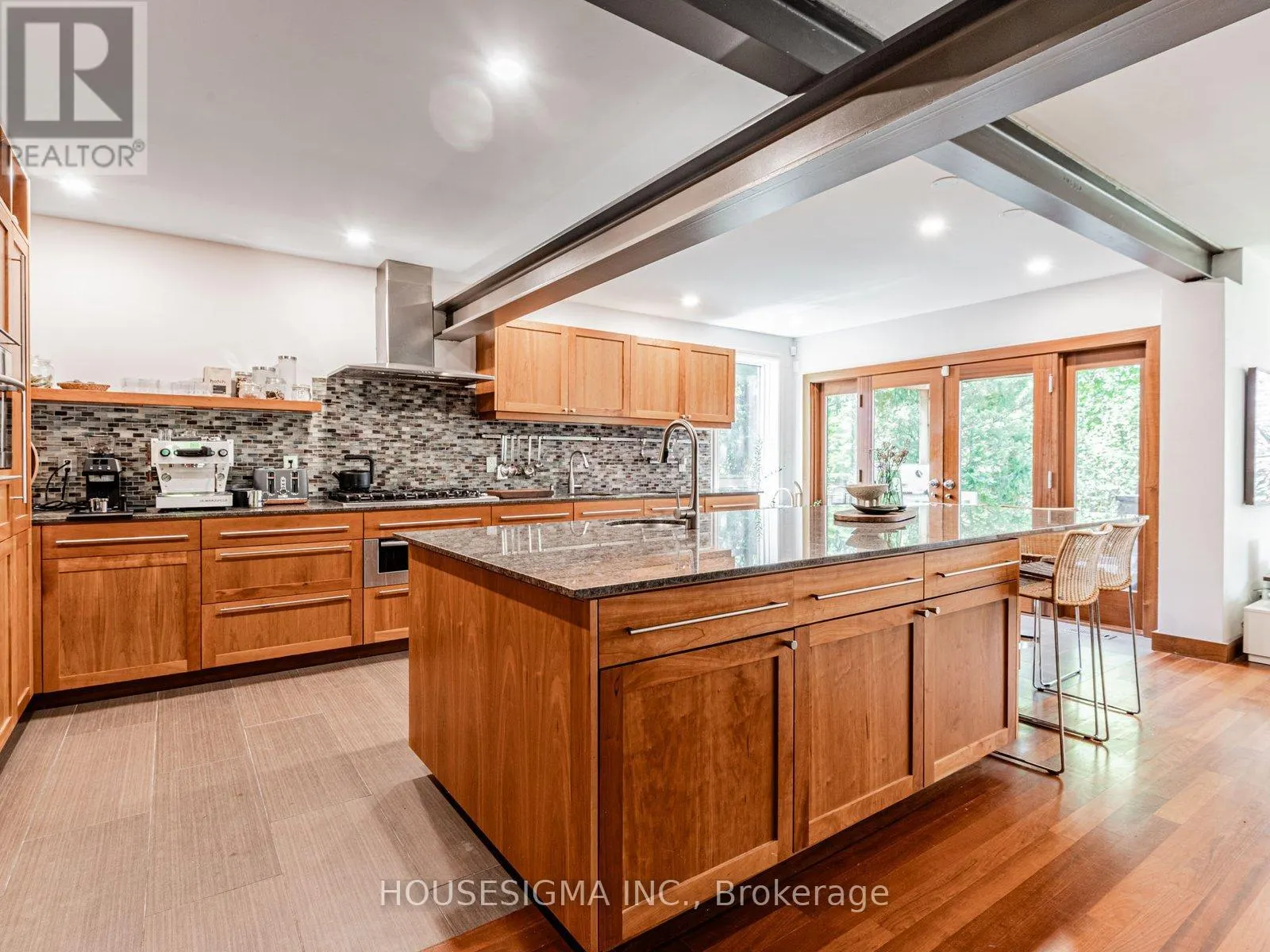 94 LAURENTIDE DRIVE