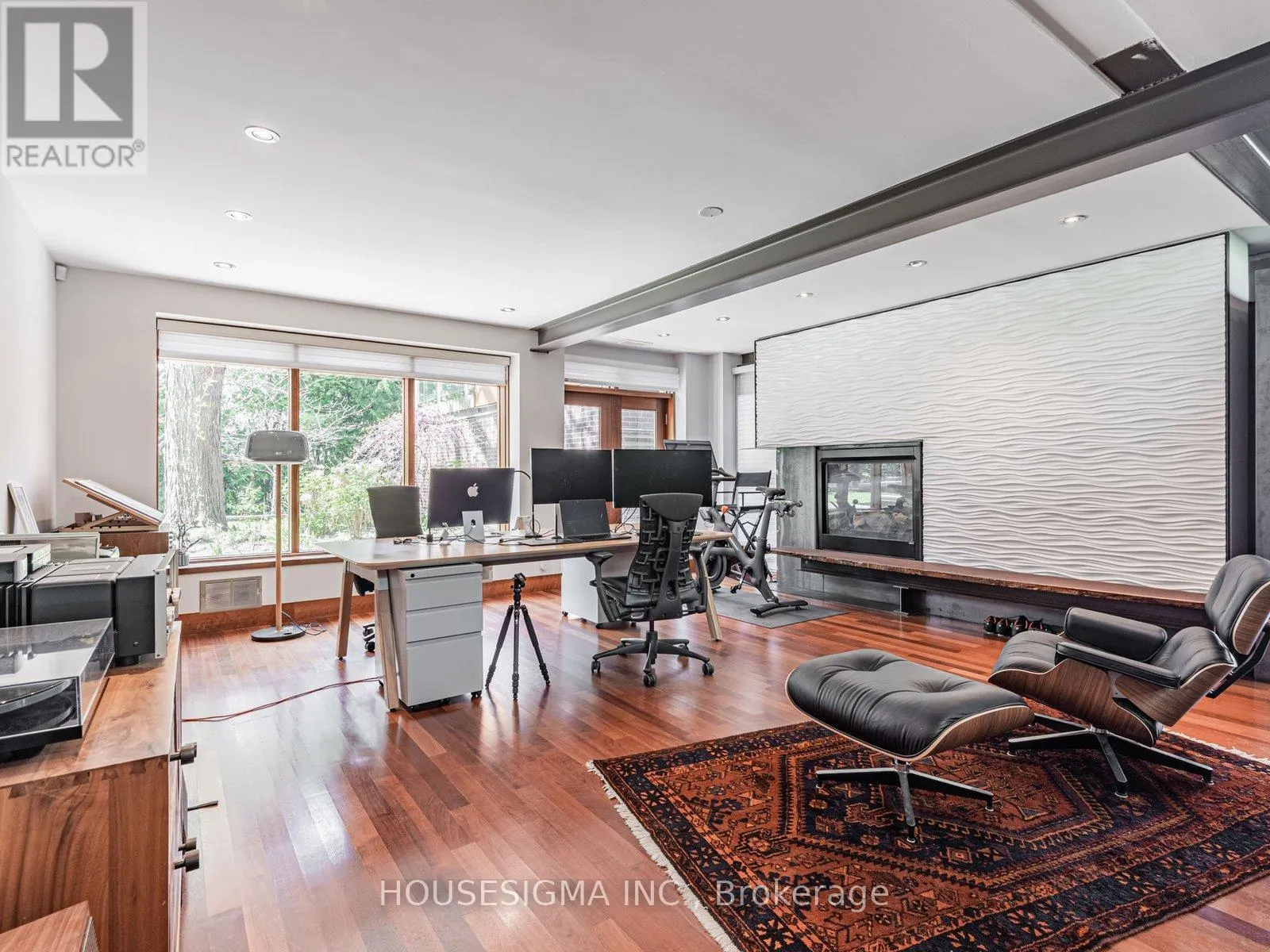 94 LAURENTIDE DRIVE