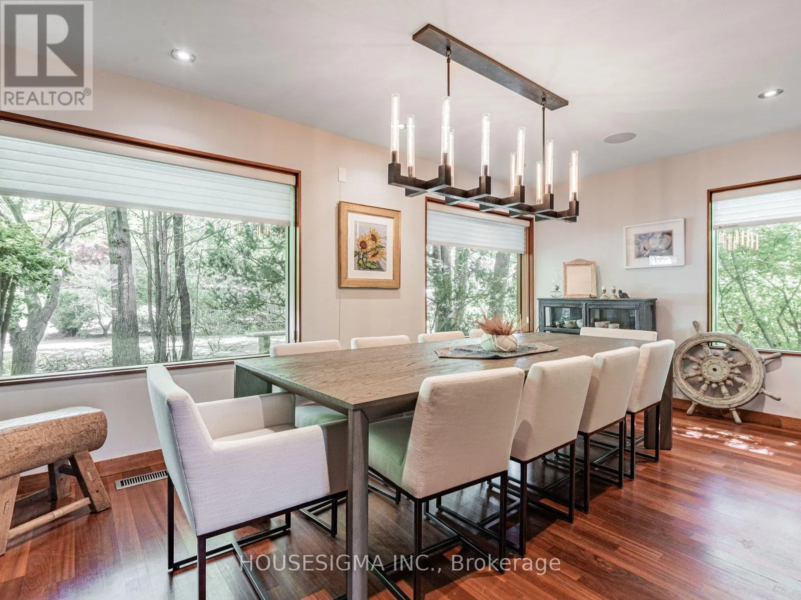 94 LAURENTIDE DRIVE